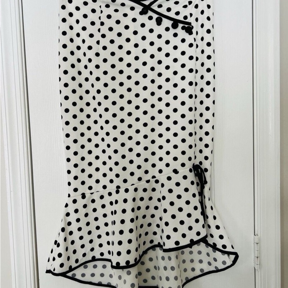 Elegant Asymmetrical Polka Dot Skirt